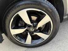 NISSAN QASHQAI 1.5DCI N-VISION 5DR