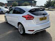 FORD FOCUS 1.0 ECOBOOST ST-LINE 5DR