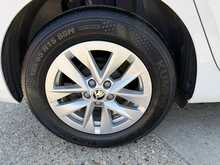 SKODA FABIA 1.0 MPI SE COMFORT 5DR