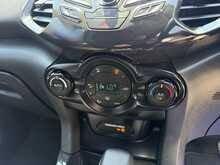 FORD ECOSPORT 1.5 TITANIUM POWERSHIFT AUTO 5DR