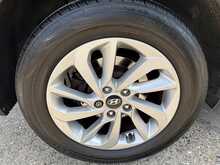 HYUNDAI TUCSON 1.7CRDI BLUEDRIVE SE NAV 5DR
