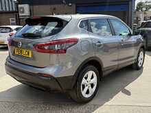 NISSAN QASHQAI 1.2 DIG-T ACENTA 5DR