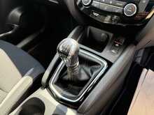 NISSAN QASHQAI 1.2 DIG-T ACENTA 5DR
