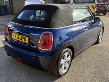MINI COOPER CONVERTIBLE 1.5 2DR