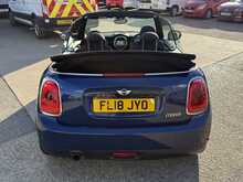 MINI COOPER CONVERTIBLE 1.5 2DR