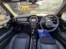 MINI COOPER CONVERTIBLE 1.5 2DR