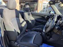 MINI COOPER CONVERTIBLE 1.5 2DR