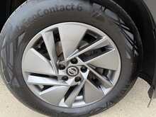 NISSAN QASHQAI 1.3 DIG-T MHEV ACENTA PREMIUM 5DR