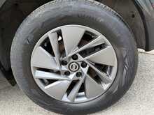 NISSAN QASHQAI 1.3 DIG-T MHEV ACENTA PREMIUM 5DR