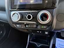 HONDA JAZZ 1.3 I-VTEC SE 5DR
