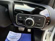 MERCEDES A CLASS 1.5 A180D AMG-LINE EXECUTIVE DCT AUTO 5DR EURO 6