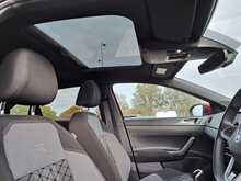 Volkswagen Taigo TSI R-Line - U149299