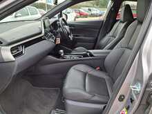 Toyota C-HR VVT-h Dynamic - U149589