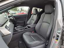 Toyota C-HR VVT-h Dynamic - U149589
