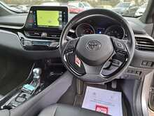 Toyota C-HR VVT-h Dynamic - U149589