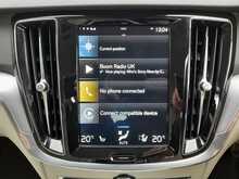 Volvo V60 D4 Momentum Plus - U149853