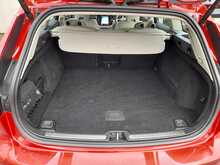 Volvo V60 D4 Momentum Plus - U149853