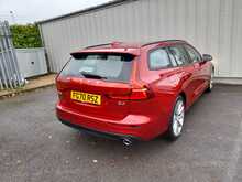 Volvo V60 D4 Momentum Plus - U149853