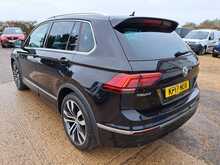 Volkswagen Tiguan TSI BlueMotion Tech R-Line - U149998
