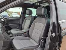 Volkswagen Tiguan TSI BlueMotion Tech R-Line - U149998