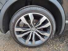 Volkswagen Tiguan TSI BlueMotion Tech R-Line - U149998