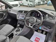 Volkswagen Tiguan TSI BlueMotion Tech R-Line - U149998