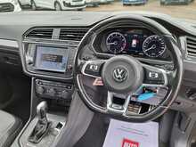 Volkswagen Tiguan TSI BlueMotion Tech R-Line - U149998