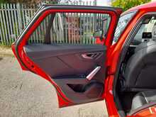 Audi Q2 TDI S line - U150199