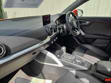 Audi Q2 TDI S line - U150199