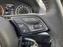 Audi Q2 TDI S line - U150199