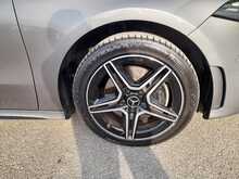 Mercedes-Benz A Class A250e AMG Line Edition - U150219