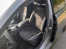 Mercedes-Benz A Class A250e AMG Line Edition - U150219