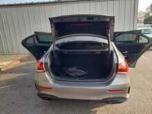 Mercedes-Benz A Class A250e AMG Line Edition - U150219