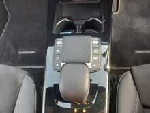 Mercedes-Benz A Class A250e AMG Line Edition - U150219