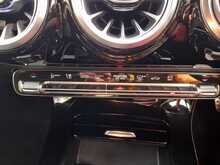 Mercedes-Benz A Class A250e AMG Line Edition - U150219