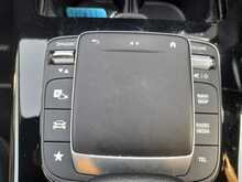 Mercedes-Benz A Class A250e AMG Line Edition - U150219