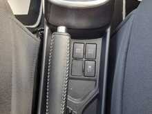 Toyota Yaris VVT-h Y20 Bi-tone - U150259