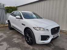 Jaguar F-PACE D180 Chequered Flag - U150318