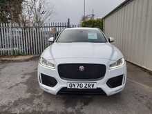 Jaguar F-PACE D180 Chequered Flag - U150318