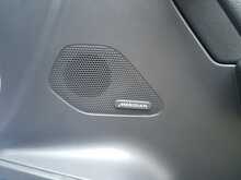 Jaguar F-PACE D180 Chequered Flag - U150318