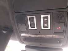 Jaguar F-PACE D180 Chequered Flag - U150318