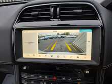 Jaguar F-PACE D180 Chequered Flag - U150318