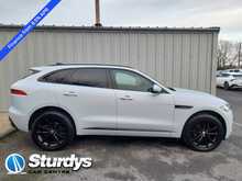 Jaguar F-PACE D180 Chequered Flag - U150318