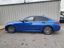BMW 3 Series 330e M Sport - U150321