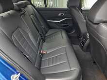 BMW 3 Series 330e M Sport - U150321