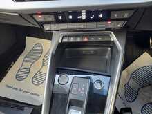 Audi A3 TFSI S line - U150322