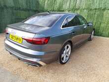 Audi A4 TFSI S line - U150340