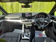Audi A4 TFSI S line - U150340
