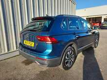 Volkswagen Tiguan TSI Active - U150346