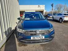 Volkswagen Tiguan TSI Active - U150346